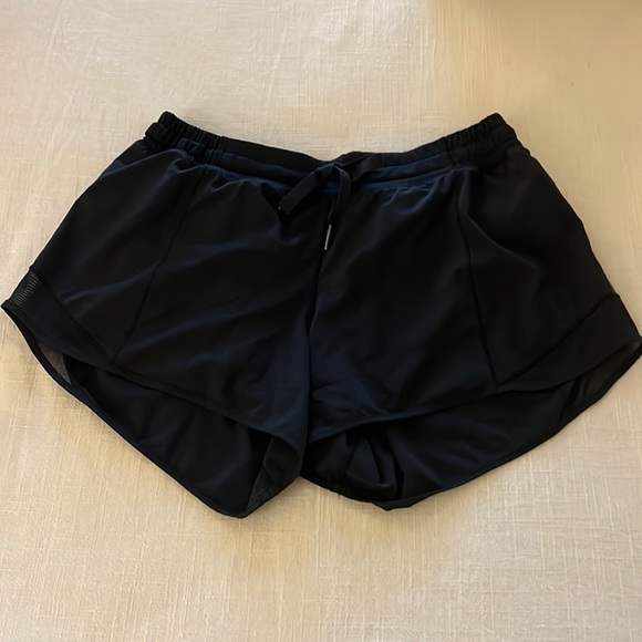 LULULEMON • Hotty Hot black running athletic shorts • Drawstring • Size 8 - Picture 4 of 15